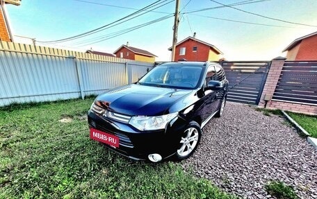Mitsubishi Outlander III рестайлинг 3, 2012 год, 1 200 000 рублей, 4 фотография