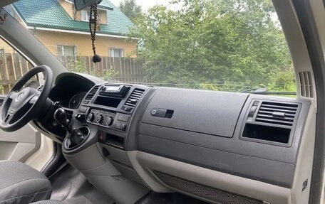 Volkswagen Transporter T5 рестайлинг, 2012 год, 1 390 000 рублей, 7 фотография
