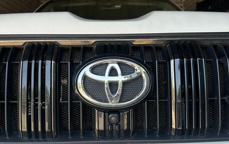 Toyota Land Cruiser Prado 150 рестайлинг 2, 2021 год, 8 750 000 рублей, 7 фотография