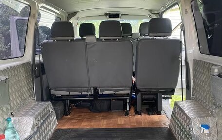 Volkswagen Transporter T5 рестайлинг, 2012 год, 1 390 000 рублей, 8 фотография