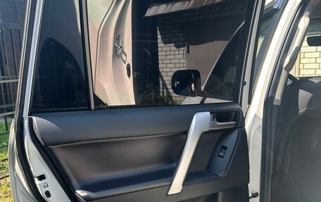 Toyota Land Cruiser Prado 150 рестайлинг 2, 2021 год, 8 750 000 рублей, 20 фотография