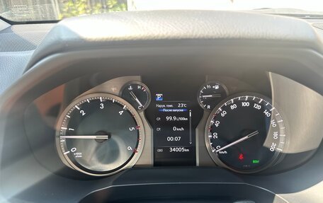 Toyota Land Cruiser Prado 150 рестайлинг 2, 2021 год, 8 750 000 рублей, 13 фотография