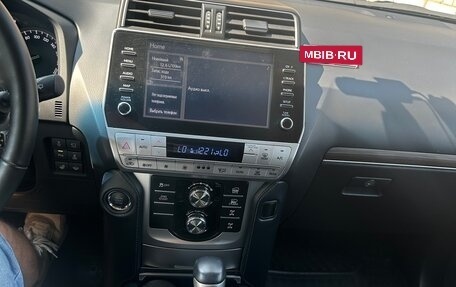Toyota Land Cruiser Prado 150 рестайлинг 2, 2021 год, 8 750 000 рублей, 15 фотография