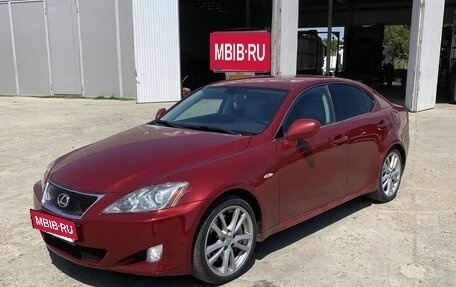 Lexus IS II рестайлинг 2, 2006 год, 1 050 000 рублей, 1 фотография