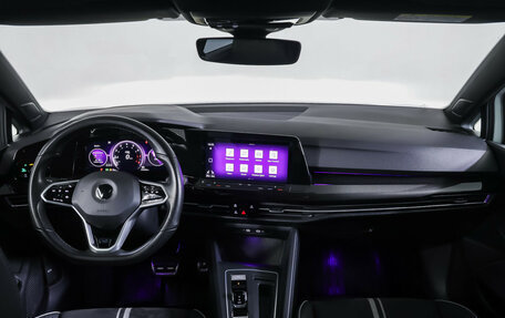 Volkswagen Golf VIII, 2022 год, 2 595 000 рублей, 18 фотография
