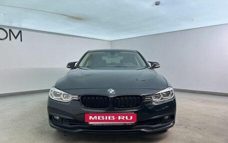 BMW 3 серия, 2018 год, 2 100 000 рублей, 3 фотография