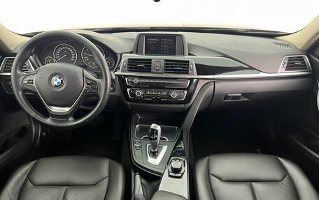 BMW 3 серия, 2018 год, 2 100 000 рублей, 18 фотография