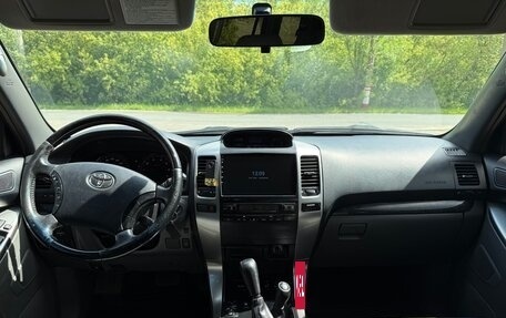 Toyota Land Cruiser Prado 120 рестайлинг, 2008 год, 2 090 000 рублей, 16 фотография