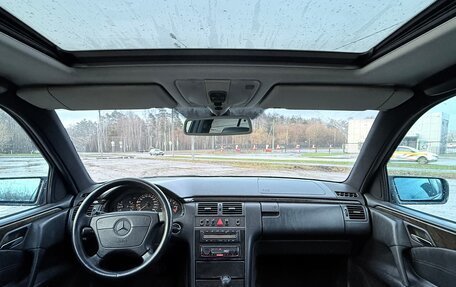 Mercedes-Benz E-Класс, 1998 год, 420 000 рублей, 6 фотография