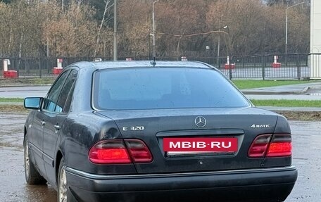 Mercedes-Benz E-Класс, 1998 год, 420 000 рублей, 3 фотография