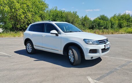 Volkswagen Touareg III, 2012 год, 1 750 000 рублей, 2 фотография