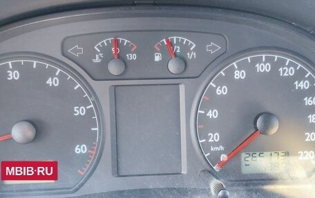 Volkswagen Polo IV рестайлинг, 2003 год, 285 000 рублей, 9 фотография