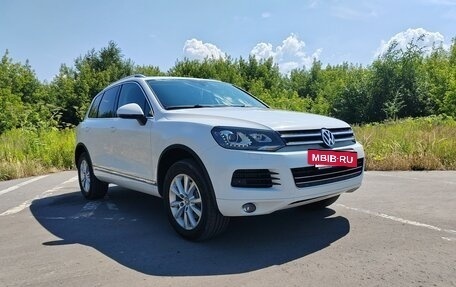 Volkswagen Touareg III, 2012 год, 1 750 000 рублей, 18 фотография
