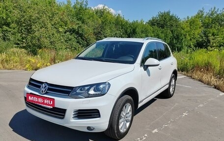 Volkswagen Touareg III, 2012 год, 1 750 000 рублей, 16 фотография