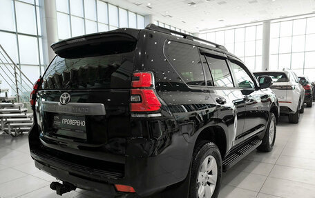 Toyota Land Cruiser Prado 150 рестайлинг 2, 2019 год, 4 127 000 рублей, 5 фотография