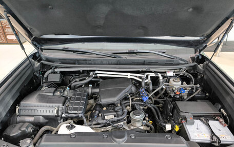 Toyota Land Cruiser Prado 150 рестайлинг 2, 2019 год, 4 127 000 рублей, 9 фотография