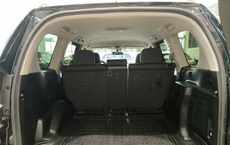 Toyota Land Cruiser Prado 150 рестайлинг 2, 2019 год, 4 127 000 рублей, 10 фотография