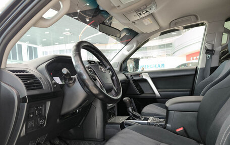 Toyota Land Cruiser Prado 150 рестайлинг 2, 2019 год, 4 127 000 рублей, 16 фотография