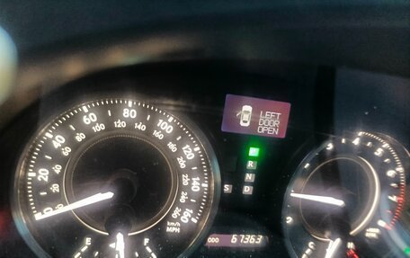 Lexus IS II рестайлинг 2, 2011 год, 3 000 000 рублей, 8 фотография