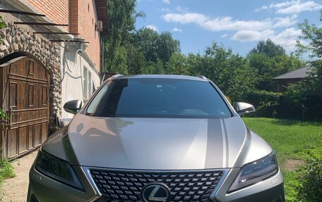 Lexus RX IV рестайлинг, 2020 год, 4 000 000 рублей, 3 фотография