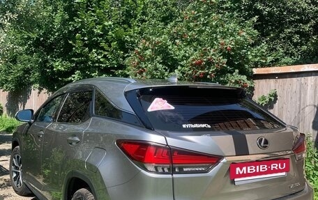 Lexus RX IV рестайлинг, 2020 год, 4 000 000 рублей, 6 фотография
