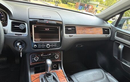 Volkswagen Touareg III, 2010 год, 1 850 000 рублей, 11 фотография