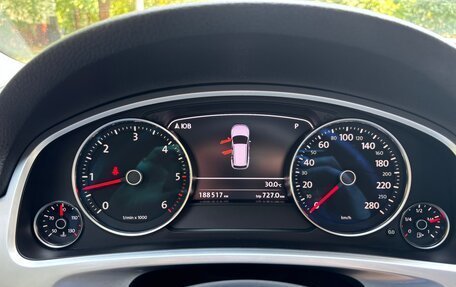 Volkswagen Touareg III, 2010 год, 1 850 000 рублей, 10 фотография