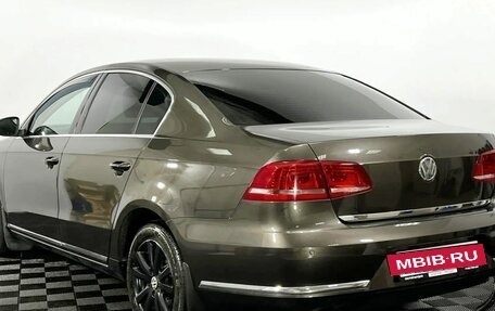 Volkswagen Passat B7, 2011 год, 1 350 000 рублей, 8 фотография