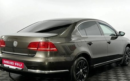 Volkswagen Passat B7, 2011 год, 1 350 000 рублей, 6 фотография