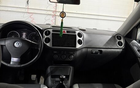 Volkswagen Tiguan I, 2009 год, 750 000 рублей, 4 фотография