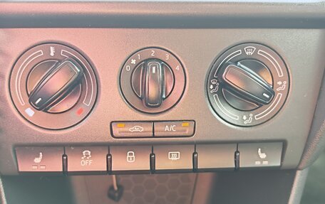 Skoda Rapid I, 2017 год, 1 250 000 рублей, 11 фотография