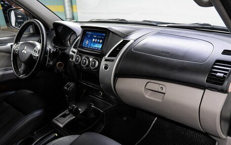 Mitsubishi Pajero Sport II рестайлинг, 2012 год, 1 290 000 рублей, 15 фотография