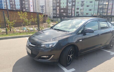 Opel Astra J, 2012 год, 760 000 рублей, 2 фотография