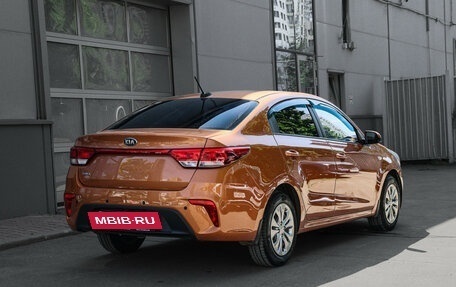 KIA Rio IV, 2018 год, 1 387 000 рублей, 5 фотография