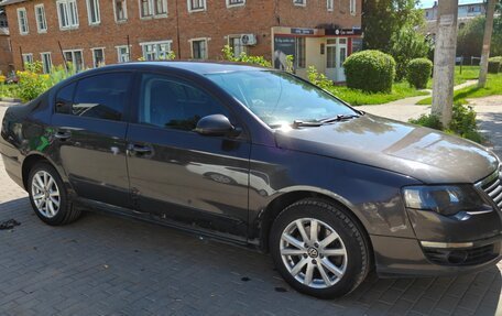 Volkswagen Passat B6, 2007 год, 350 000 рублей, 3 фотография