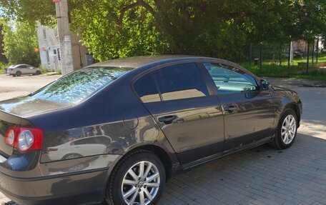 Volkswagen Passat B6, 2007 год, 350 000 рублей, 4 фотография