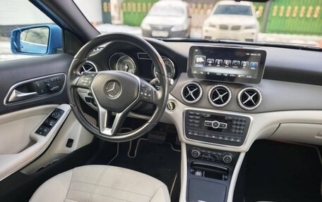 Mercedes-Benz GLA, 2014 год, 1 900 000 рублей, 13 фотография