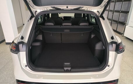Volkswagen Tiguan, 2026 год, 4 850 000 рублей, 10 фотография