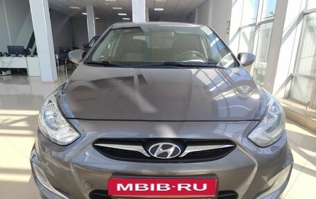 Hyundai Solaris II рестайлинг, 2012 год, 665 000 рублей, 2 фотография
