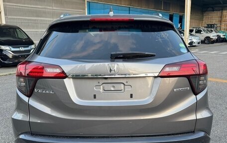 Honda Vezel, 2019 год, 1 500 000 рублей, 4 фотография