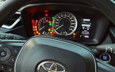 Toyota Corolla, 2021 год, 1 750 000 рублей, 2 фотография