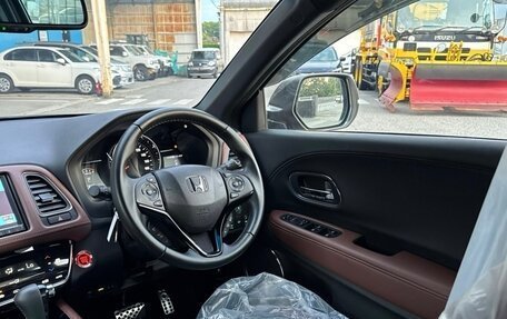 Honda Vezel, 2019 год, 1 500 000 рублей, 13 фотография