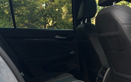 Volkswagen Golf VIII, 2022 год, 2 680 000 рублей, 28 фотография