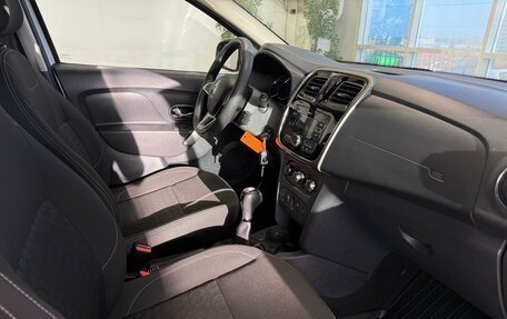 Renault Logan II, 2019 год, 899 000 рублей, 9 фотография