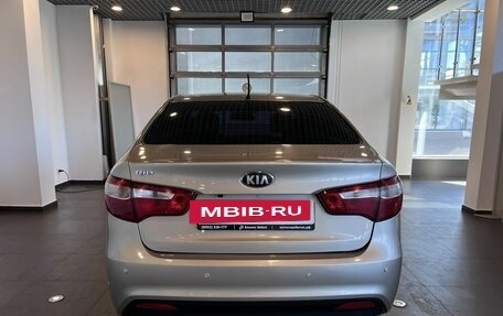 KIA Rio III рестайлинг, 2013 год, 695 000 рублей, 4 фотография