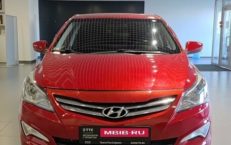 Hyundai Solaris II рестайлинг, 2015 год, 920 000 рублей, 2 фотография