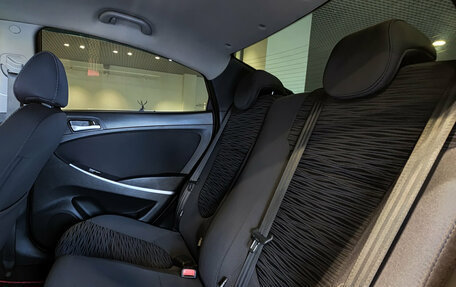 Hyundai Solaris II рестайлинг, 2015 год, 920 000 рублей, 15 фотография