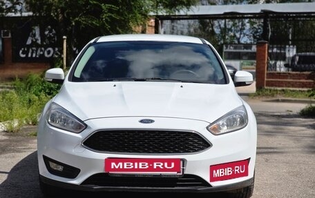 Ford Focus III, 2017 год, 945 000 рублей, 2 фотография