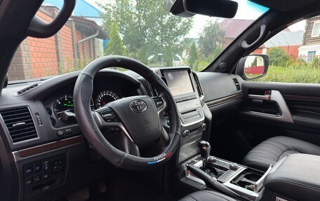 Toyota Land Cruiser 200, 2018 год, 6 500 000 рублей, 7 фотография