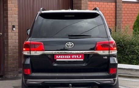 Toyota Land Cruiser 200, 2018 год, 6 500 000 рублей, 5 фотография